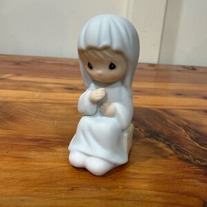 Vintage 1982 Precious Moments Nativity Mary "Come Let Us Adore Him" Collection